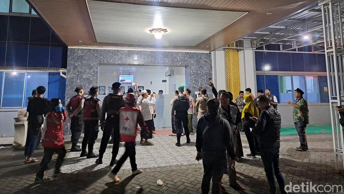 Puluhan Santri Jombang Keracunan Telur Asin MBG Saat Buka Puasa