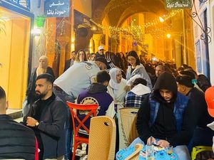 Mahasiswa RI Ini Kagum Warga Tunisia Suka Banget Bagi-bagi Makanan Saat Ramadan