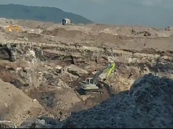 Tambang Emas Ilegal Pakai Belasan Ekskavator Diduga Beroperasi di Bengkayang