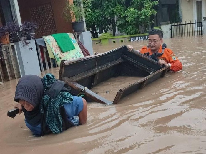 Banjir 1,5 Meter di Cibeber, Cilegon