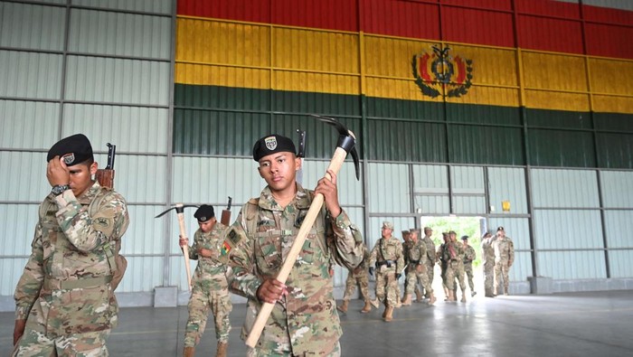 Tentara Bolivia Hancurkan Tanaman Koka di Chapare, Kerja Sama dengan DEA Dilanjutkan