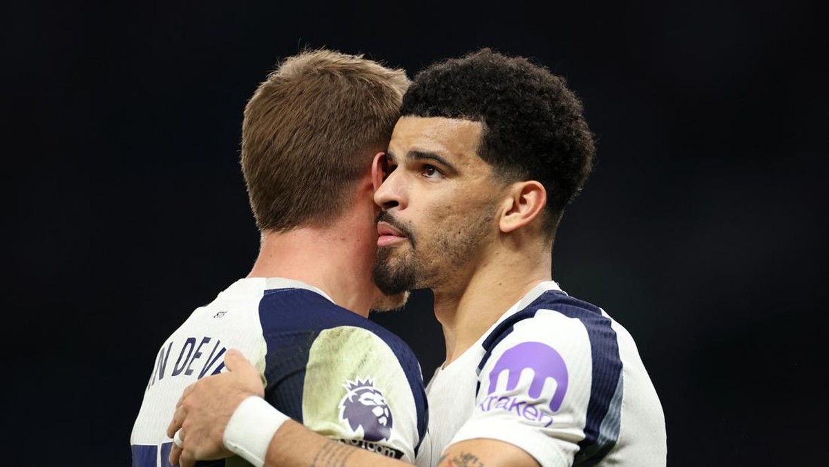 Tottenham Hotspur tak lagi bisa mencari alasan atas performa buruknya musim ini. (REUTERS/Ian Walton)