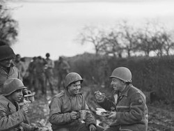 Dulu Ransum Tentara, Kini 5 Makanan Ini Jadi Camilan Populer