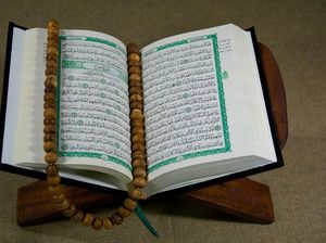 7 Ayat tentang Turunnya Al-Quran, Cocok untuk Tilawah di Acara Nuzulul Quran