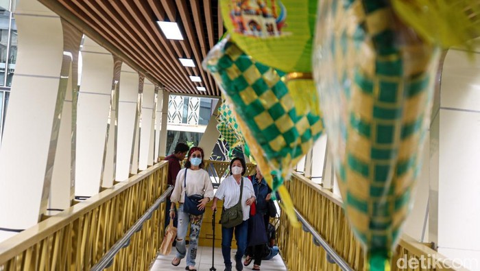 JPO Sarinah Kini Lebih Modern Setelah Revitalisasi