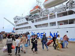 Harga Tiket Pesawat Mahal, Pemudik Pilih Mudik Naik Kapal Laut