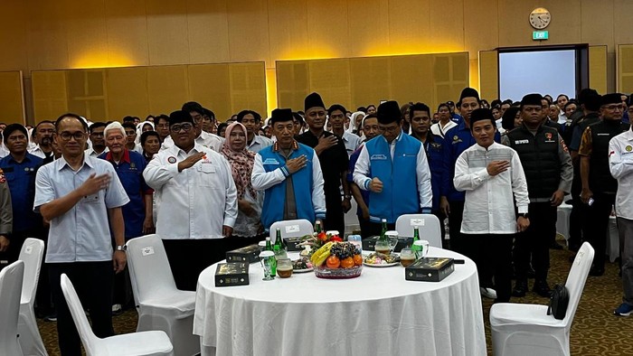 Kapolri Hadiri Buka Puasa Bersama Buruh KSPSI di Cikarang