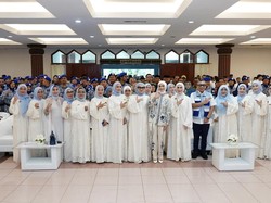 Rayakan Momen Ramadan, PAN Bagikan 1.100 Sembako-Mudik Gratis