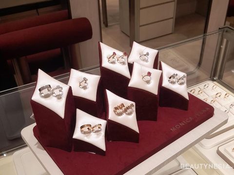 Koleksi Love Poetry dari Frank & co.