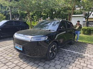 72 Kendaraan Listrik untuk Pejabat Pemprov NTB Didistribusikan