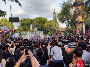 16 Ogoh-ogoh Tampil di Kesanga Festival 2026, Warga Denpasar Tumpah Ruah