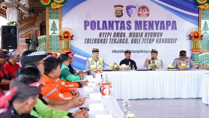 Polantas Menyapa di Bali: Kakorlantas Polri Sapa Pecalang dan Driver Ojol