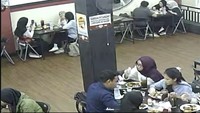 Detik-detik Aksi Dugaan Pencurian Tas di Warung Praz Teguh Terekam CCTV