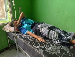 7 Siswi SMA di TTU Diduga Keracunan Ayam Woku MBG