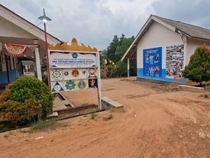 Warga Way Terusan Lampung Jalani Puasa Tanpa Listrik, Andalkan Tenaga Surya