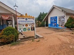 Warga Way Terusan Lampung Jalani Puasa Tanpa Listrik, Andalkan Tenaga Surya