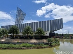 Unik! Ada Masjid Perahu Raksasa di Wanareja Cilacap