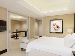 Trans Hotel Jakarta, Hotel Bintang 5 Pertama di Cibubur