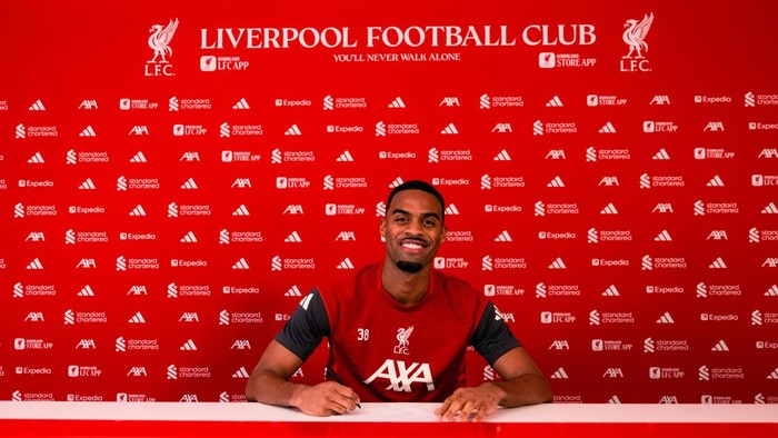 Ryan Gravenberch teken kontrak baru dengan Liverpool. (Foto: Liverpool FC via Getty Images/NIKKI DYER)