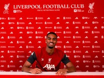 Gravenberch Resmi Teken Kontrak Baru di Liverpool