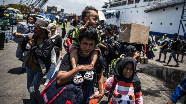 Arus Mudik Awal Mulai Terlihat di Pelabuhan Tanjung Emas Semarang