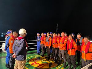 Kapten Kapal Tanker Rusia Sakit saat Berlayar di Laut Merak, Basarnas Evakuasi