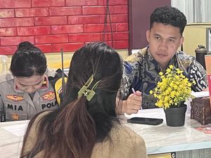 Cekcok di Facebook Berujung Baku Hantam, IRT di Palembang Lapor Polisi