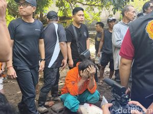 Tangis Kadek Witana Pecah, Istri dan 2 Anak Hilang Terseret Banjir Bandang