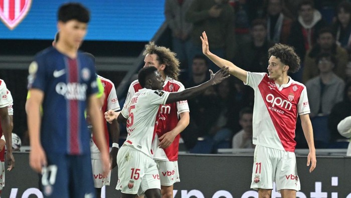 PARIS, FRANCE - MARCH 06: Maghnes Akliouche (R) of Monaco celebrates after scoring during the French Ligue 1 (L1) soccer match between Paris Saint-Germain (PSG) and AS Monaco at Parc des Princes stadium in Paris, France on March 06, 2026. (Photo by M