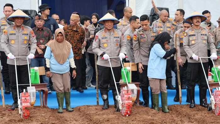 Polda Metro Tanam Jagung di Bekasi: Langkah Menuju Swasembada Pangan