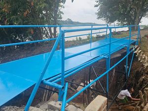 Polres Muba Bangun Jembatan untuk Akses Anak Sekolah