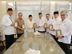 Sinar Mas Wakafkan 2.000 Al-Quran ke Dewan Masjid Indonesia