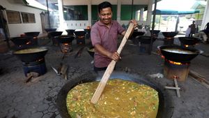 Tradisi Kenduri Nuzulul Quran di Aceh, Warga Gotong Royong Masak Kuah Beulangong