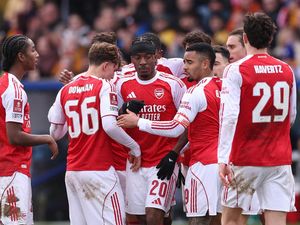 Pesan Rooney ke Arsenal soal Kritik: Tenang Saja, Orang-orang Bakal Lupa