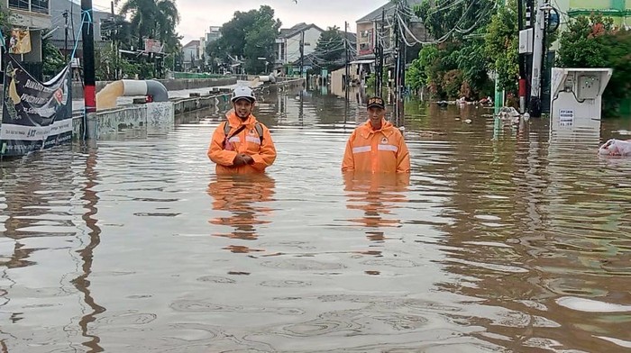 Banjir di Tangerang Selatan Menyerang Delapan Titik