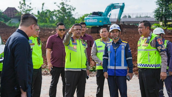 Kakorlantas Cek Kesiapan Tol Japek II Selatan Sebelum Operasi Ketupat 2026