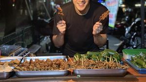 Keseruan Jonathan Frizzy Makan Shabu-shabu hingga Angkringan