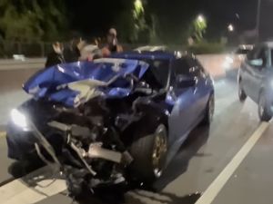 Kebut-kebutan di Tol JORR, Endingnya Pajero Sport-BMW Ringsek!