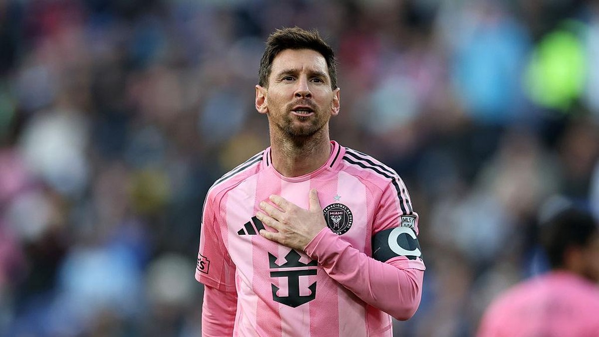 Messi sudah mencetak 899 gol dalam kariernya. Foto: Getty Images/Scott Taetsch