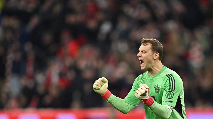 Manuel Neuer alami cedera betis, absen lawan Atalanta?