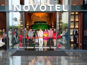 Hotel Unik Baru di BSD, Ada Perpustakaan Rahasia dan Perosotan di Kamarnya