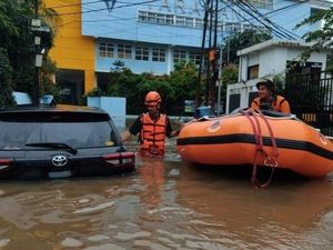 Update Banjir Jakarta Pagi Ini: 75 RT dan 19 Jalan Terendam