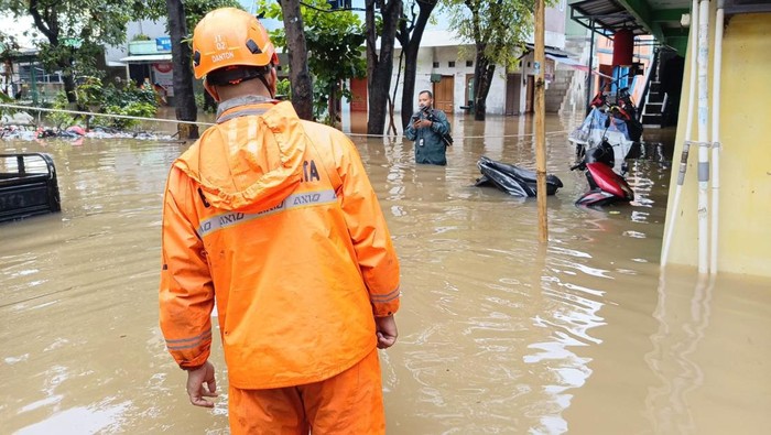 Banjir di Jakarta Merendam 105 RT