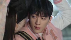 Potret Seo Kang Joon Jadi Pacar Jisoo BLACKPINK, Visualnya Viral Bak AI