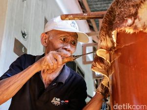 Cerita Mbah Pamujo Tukang Servis Bedug Ponorogo