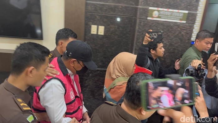 Bahtiar Eks Pj Gubernur Sulsel Jadi Tersangka Korupsi Bibit Nanas Rp 60 Miliar