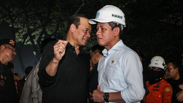 Longsor Sampah TPST Bantargebang, Empat Tewas