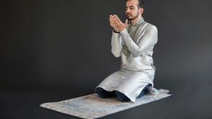 Jadwal Salat Denpasar dan Sekitarnya Kamis 16 Juli 2026: Subuh hingga Isya