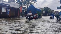 Banjir Merendam Jalur Sukodadi-Paciran Lamongan