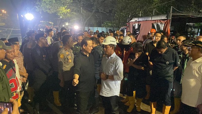 Kapolda Metro Jaya Turun Ke Lokasi Longsor Sampah Bantargebang